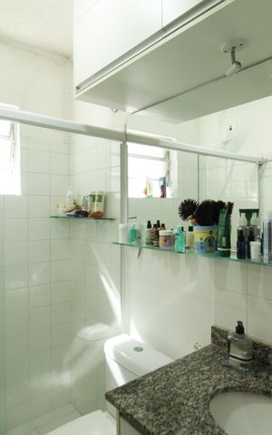 Casa à venda com 180m², 3 quartos e 2 vagasBanheiro