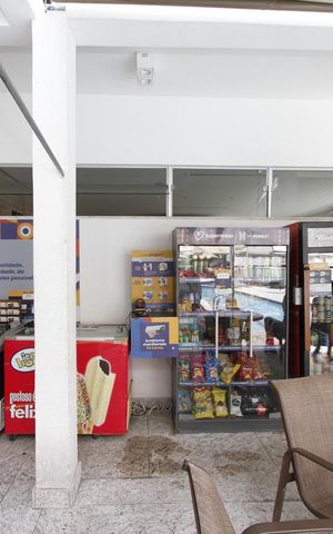Apartamento à venda com 160m², 3 quartos e 2 vagas Apartamento à venda com 160m², 3 quartos e 2 vagasmercadinho