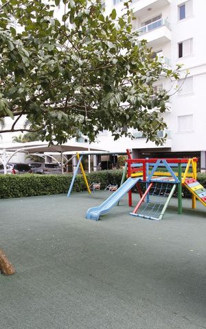 Apartamento à venda com 160m², 3 quartos e 2 vagas Apartamento à venda com 160m², 3 quartos e 2 vagasÁrea comum - Playground
