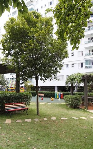 Apartamento à venda com 160m², 3 quartos e 2 vagas Apartamento à venda com 160m², 3 quartos e 2 vagasÁrea comum - Playground