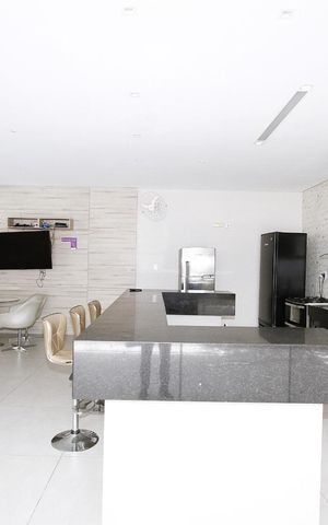 Apartamento à venda com 160m², 3 quartos e 2 vagas Apartamento à venda com 160m², 3 quartos e 2 vagasÁrea comum - Salão de festas