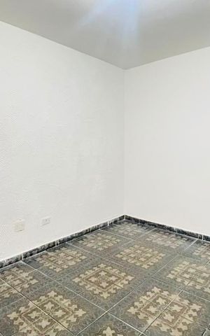 Casa para alugar com 100m², 2 quartos e sem vaga Casa para alugar com 100m², 2 quartos e sem vagaSuíte