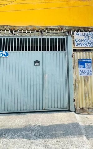 Casa para alugar com 100m², 2 quartos e sem vaga Casa para alugar com 100m², 2 quartos e sem vagaFachada
