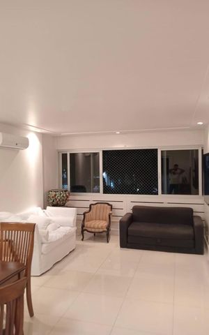 Apartamento à venda com 125m², 3 quartos e 2 vagas Apartamento à venda com 125m², 3 quartos e 2 vagasSala