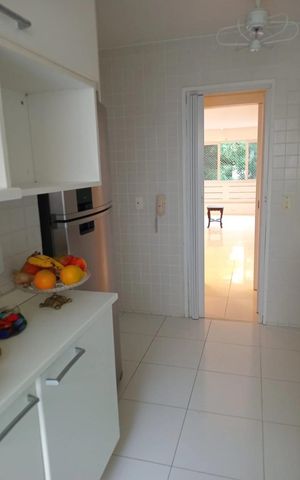 Apartamento à venda com 125m², 3 quartos e 2 vagas Apartamento à venda com 125m², 3 quartos e 2 vagasCozinha