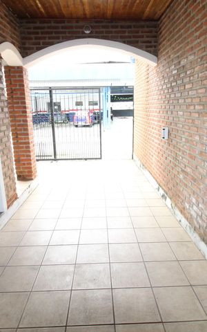 Casa para alugar com 170m², 4 quartos e 2 vagasGaragem