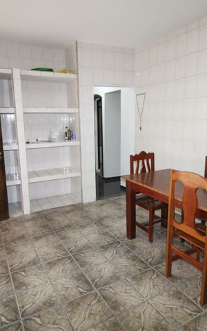 Casa para alugar com 170m², 4 quartos e 2 vagasCozinha