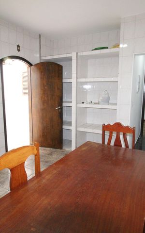 Casa para alugar com 170m², 4 quartos e 2 vagasCozinha