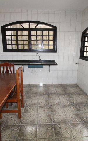 Casa para alugar com 170m², 4 quartos e 2 vagasCozinha