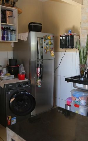 Casa de condomínio à venda com 150m², 3 quartos e 4 vagas