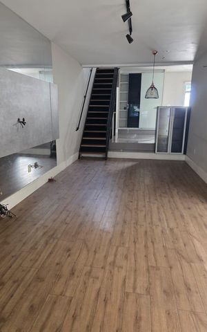 Casa à venda com 197m², 3 quartos e 2 vagas