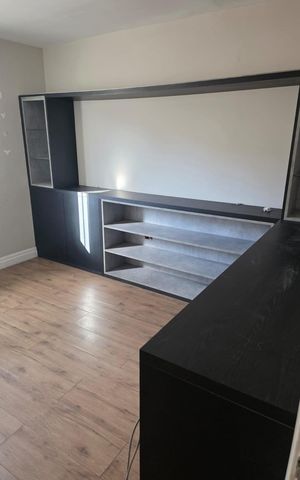 Casa à venda com 197m², 3 quartos e 2 vagas