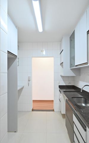 Apartamento à venda com 80m², 3 quartos e 2 vagasCozinha