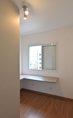 Apartamento à venda com 80m², 3 quartos e 2 vagasQuarto 2