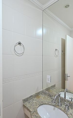 Apartamento à venda com 80m², 3 quartos e 2 vagasBanheiro Social