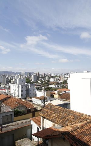 Apartamento para alugar com 80m², 2 quartos e 2 vagasVista