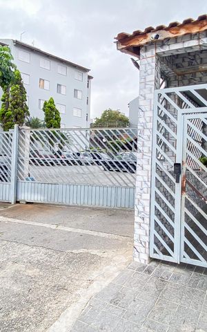 Apartamento para alugar com 56m², 2 quartos e 1 vaga Apartamento para alugar com 56m², 2 quartos e 1 vagaFachada