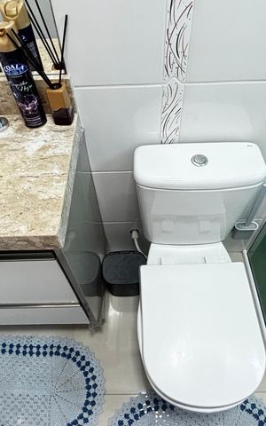 Apartamento para alugar com 196m², 2 quartos e 2 vagas Apartamento para alugar com 196m², 2 quartos e 2 vagasBanheiro da Suíte 1