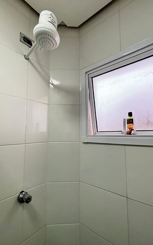 Apartamento para alugar com 196m², 2 quartos e 2 vagas Apartamento para alugar com 196m², 2 quartos e 2 vagasBanheiro da Suíte 2