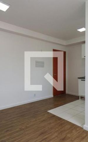 Apartamento à venda com 44m², 2 quartos e 1 vaga Apartamento à venda com 44m², 2 quartos e 1 vagaSala