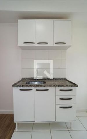 Apartamento à venda com 44m², 2 quartos e 1 vaga Apartamento à venda com 44m², 2 quartos e 1 vagaCozinha