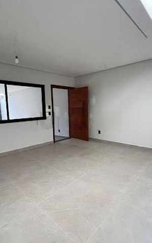Casa à venda com 205m², 3 quartos e 4 vagas