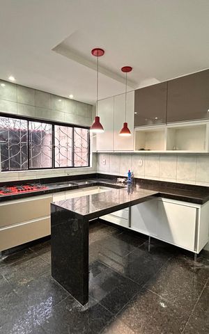 Apartamento à venda com 80m², 2 quartos e 1 vaga