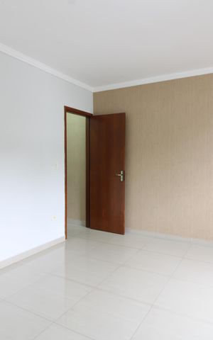 Casa para alugar com 100m², 2 quartos e 2 vagasSuíte 1