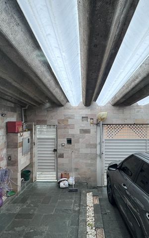 Casa à venda com 203m², 3 quartos e 2 vagas Casa à venda com 203m², 3 quartos e 2 vagasVista - Sala