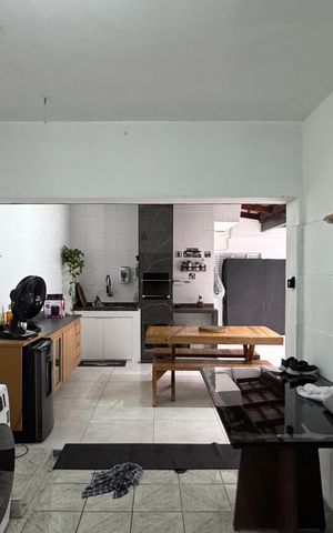 Casa à venda com 203m², 3 quartos e 2 vagas Casa à venda com 203m², 3 quartos e 2 vagasÁrea de Serviço
