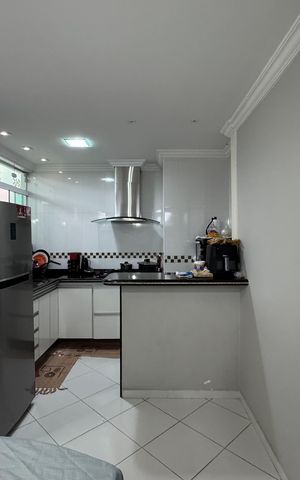 Casa à venda com 203m², 3 quartos e 2 vagas Casa à venda com 203m², 3 quartos e 2 vagasCozinha