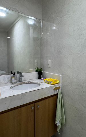 Casa à venda com 203m², 3 quartos e 2 vagas Casa à venda com 203m², 3 quartos e 2 vagasBanheiro - Suíte 2