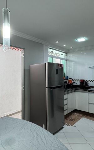 Casa à venda com 203m², 3 quartos e 2 vagas Casa à venda com 203m², 3 quartos e 2 vagasCozinha