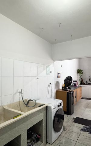 Casa à venda com 203m², 3 quartos e 2 vagas Casa à venda com 203m², 3 quartos e 2 vagasÁrea de Serviço