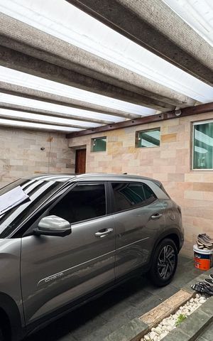 Casa à venda com 203m², 3 quartos e 2 vagas Casa à venda com 203m², 3 quartos e 2 vagasGaragem