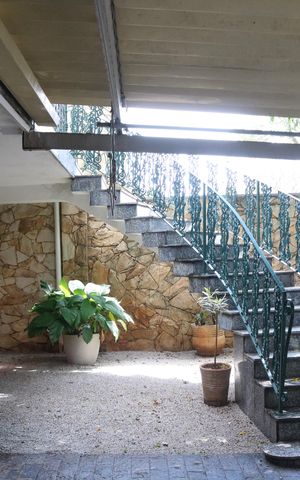 Casa para alugar com 280m², 3 quartos e 4 vagasEntrada