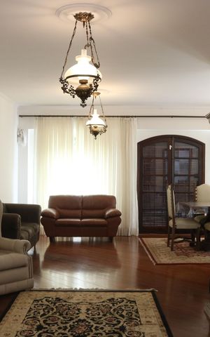 Casa para alugar com 280m², 3 quartos e 4 vagasSala
