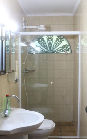 Casa para alugar com 280m², 3 quartos e 4 vagasBanheiro 3