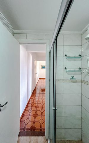 Apartamento para alugar com 66m², 2 quartos e sem vagaBanheiro