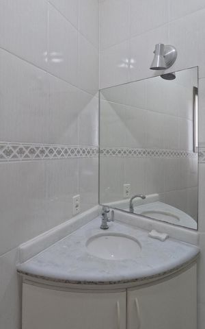 Casa para alugar com 174m², 3 quartos e 2 vagasBanheiro do Quarto 3 - 2º Piso