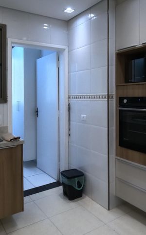 Casa para alugar com 174m², 3 quartos e 2 vagasCozinha - 1º Piso