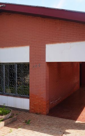Casa para alugar com 600m², 3 quartos e sem vagaQuintal