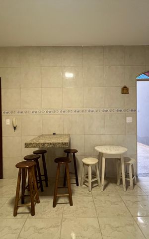 Casa à venda com 186m², 2 quartos e 2 vagas Casa à venda com 186m², 2 quartos e 2 vagasCozinha