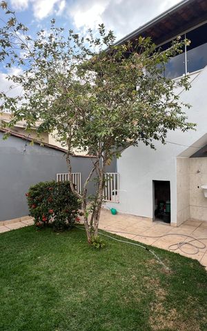 Casa à venda com 186m², 2 quartos e 2 vagas Casa à venda com 186m², 2 quartos e 2 vagasQuintal