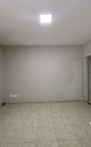 Casa à venda com 186m², 2 quartos e 2 vagas Casa à venda com 186m², 2 quartos e 2 vagasSala