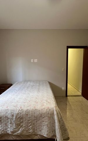 Casa à venda com 186m², 2 quartos e 2 vagas