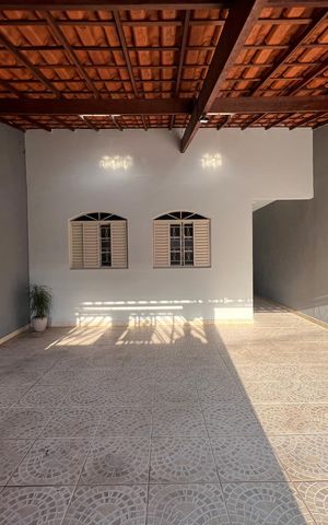 Casa à venda com 186m², 2 quartos e 2 vagas Casa à venda com 186m², 2 quartos e 2 vagasGaragem