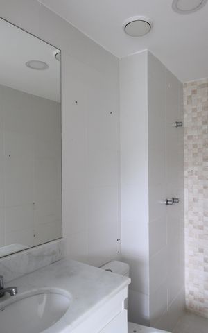 Apartamento à venda com 66m², 3 quartos e 1 vagaBanheiro da suíte