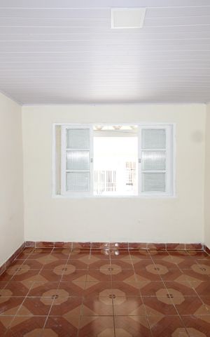 Casa para alugar com 80m², 2 quartos e 1 vagaQuarto 1