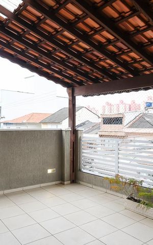 Casa à venda com 127m², 3 quartos e 2 vagasVaranda da suíte 1